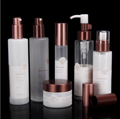 Serums et crèmes pour le soin de la peau Bouteilles de cosmétiques de luxe de 40 g en plastique PP