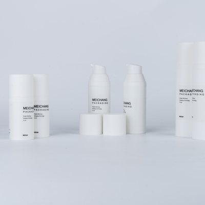 Bouteille de pompe à lotion sans air pour lotion pour le corps 15 ml 30 ml 50 ml Blanc rond 0,25 ml