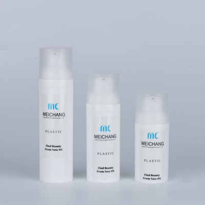 Bouteille de pompe sans air en plastique PP à vis personnalisée pour le lavage du corps 30 ml 50 ml 75 ml