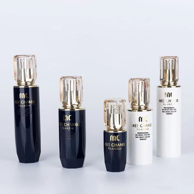 Bouteilles pulvérisatrices à pompe acrylique pour soins de la peau en PET de luxe série 40ml 100ml 120ml 150ml 170ml